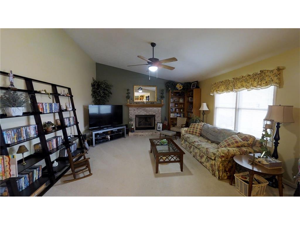 106 West Kenna Lane, Parker City, IN 47368