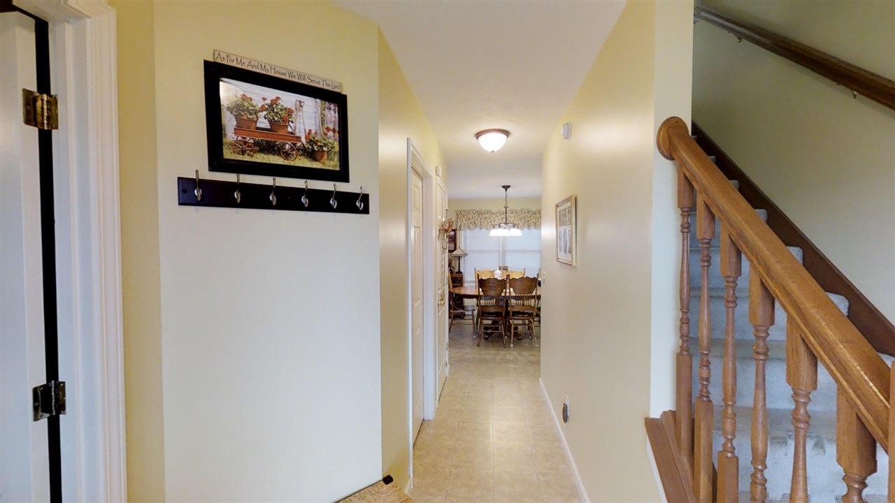 106 W Kenna Lane, Parker City, IN 47368