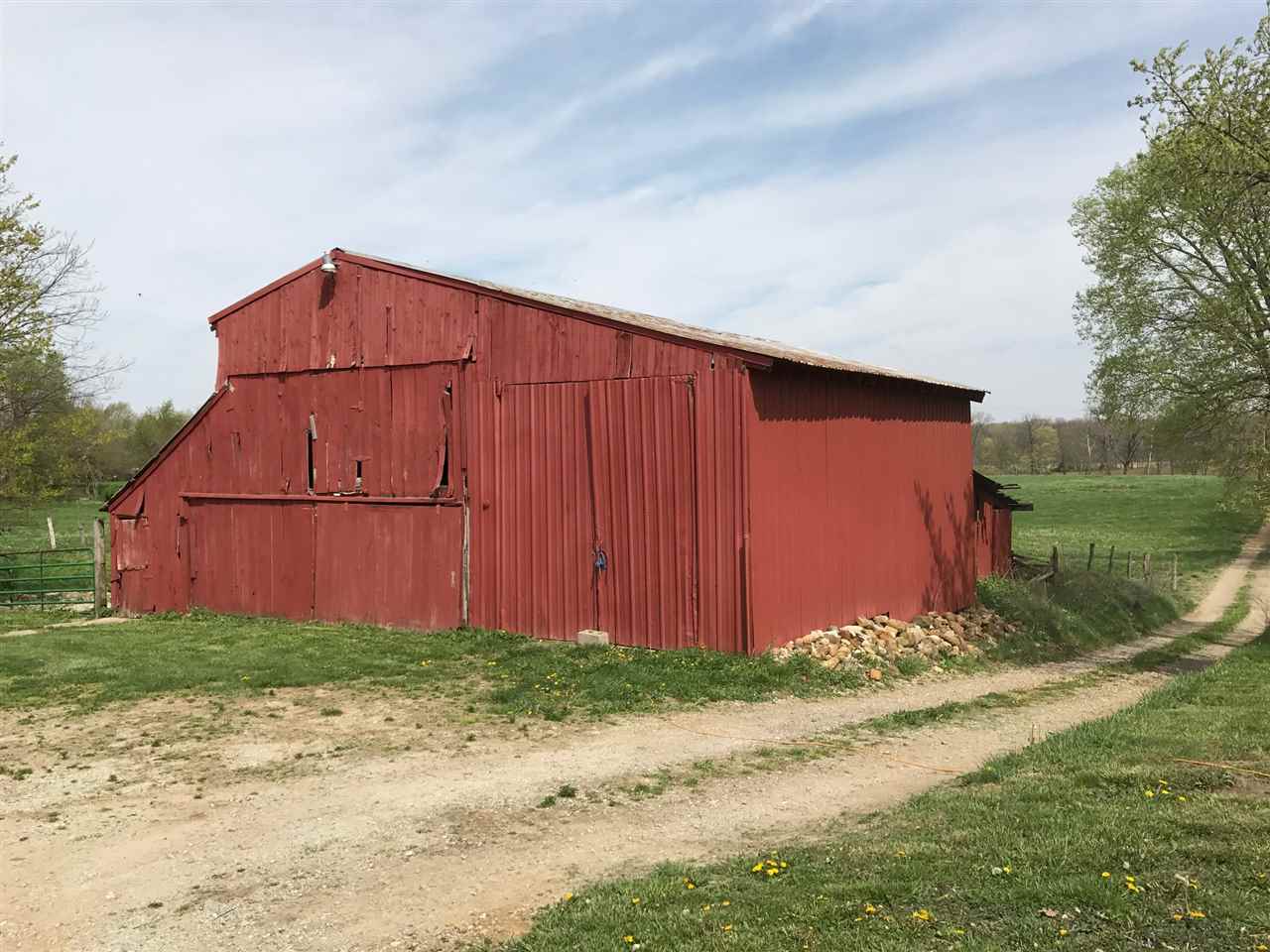 9606 US 40, Centerville, IN 47374