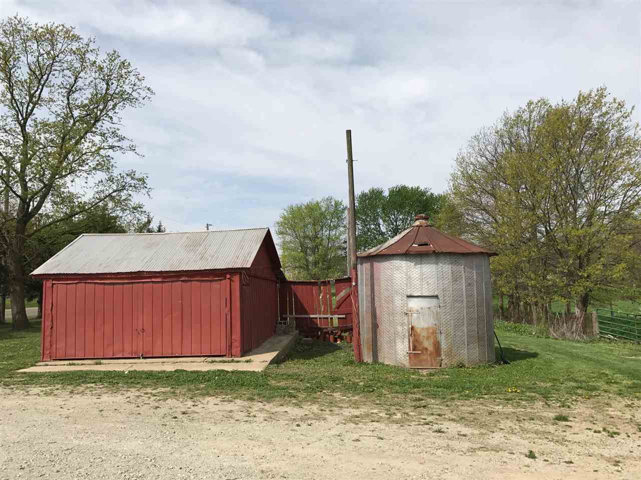 9606 US 40, Centerville, IN 47374