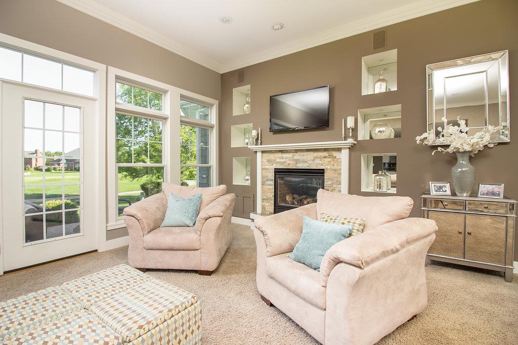 6700 W St Andrews Avenue, Yorktown, IN 47396