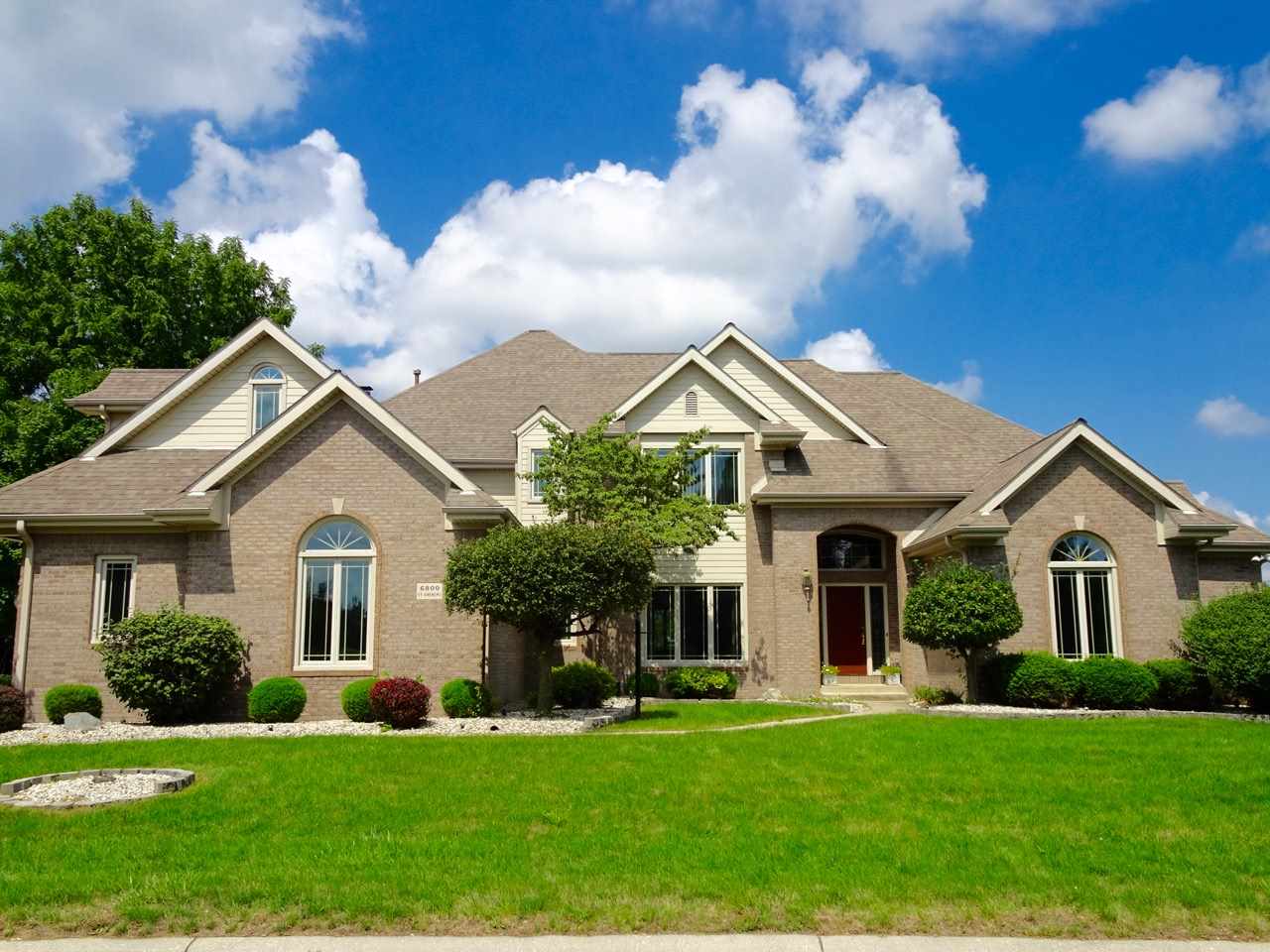 6800 W St Andrews, Yorktown, IN 47396