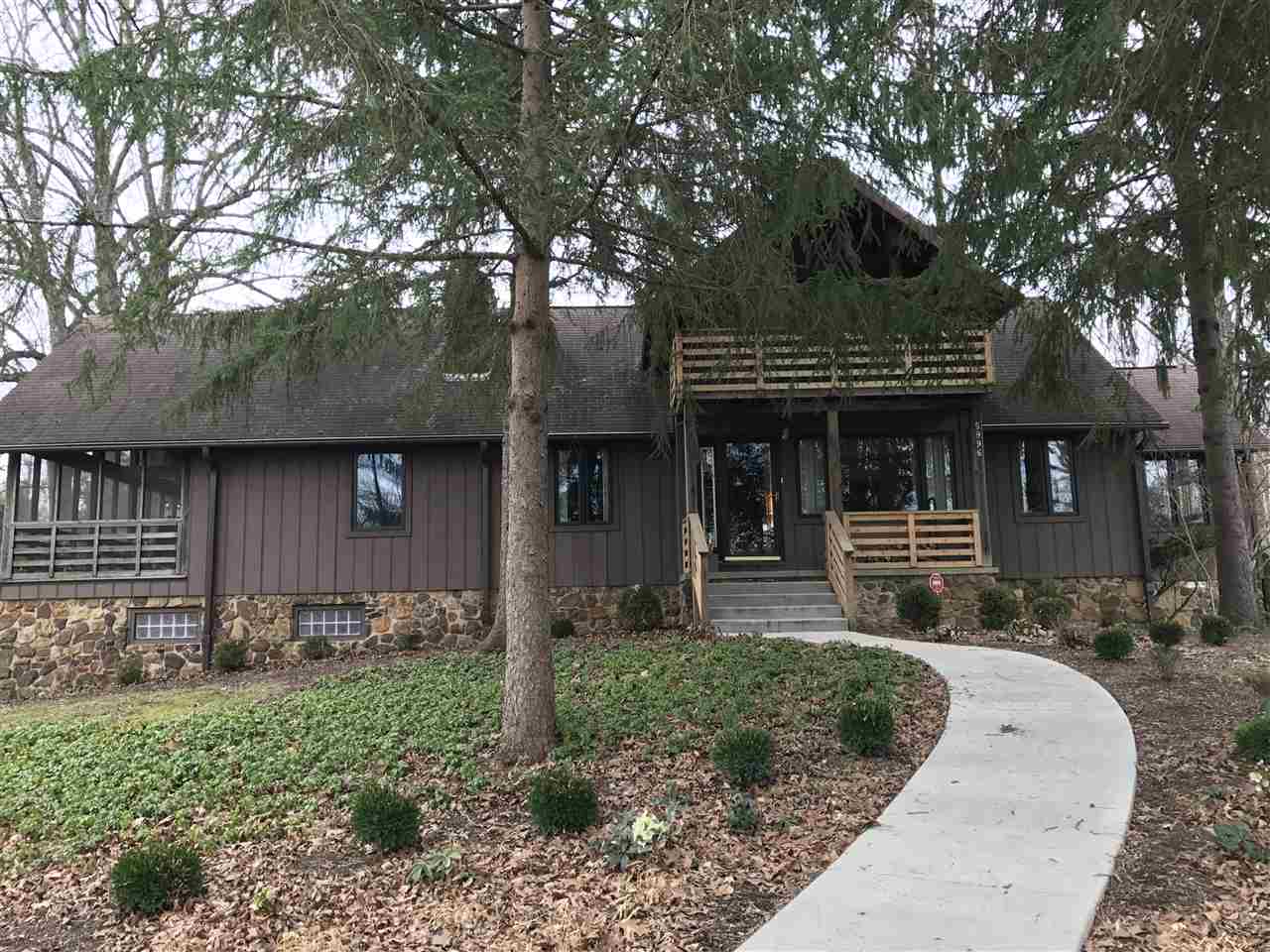 5996 S Airline Road, Bloomington, IN 47401