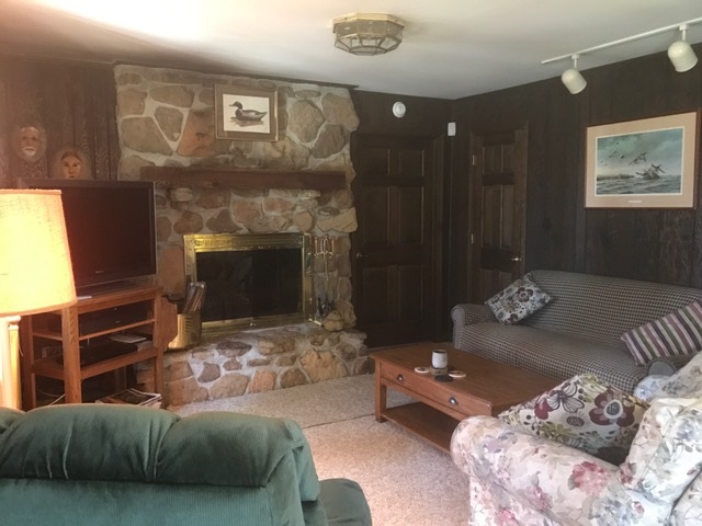 5996 S Airline Road, Bloomington, IN 47401