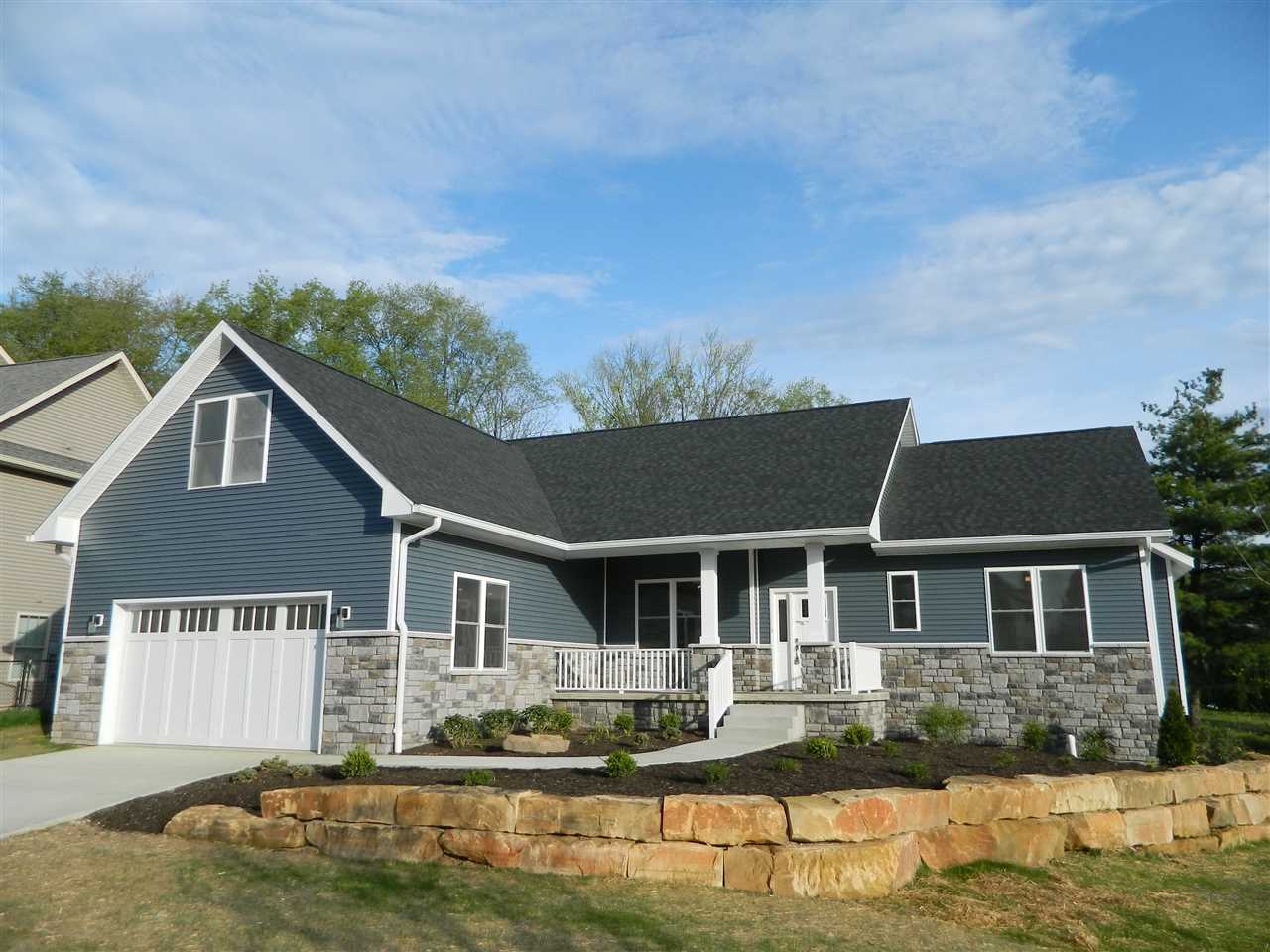 989 E Keenland Court, Bloomington, IN 47401