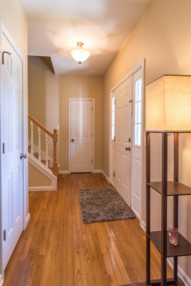 3416 S CEDARWOOD Circle, Bloomington, IN 47401