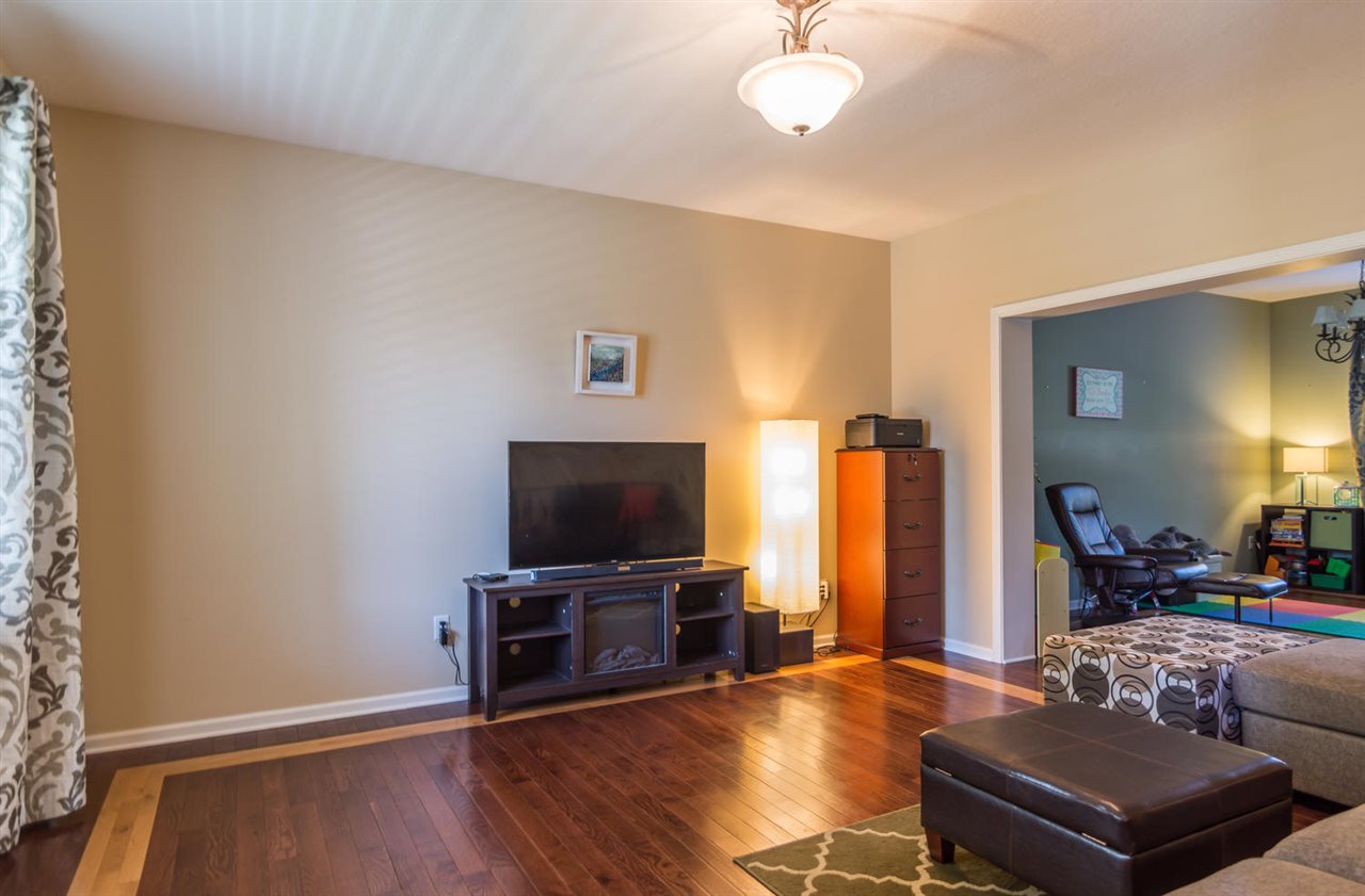 3416 S CEDARWOOD Circle, Bloomington, IN 47401