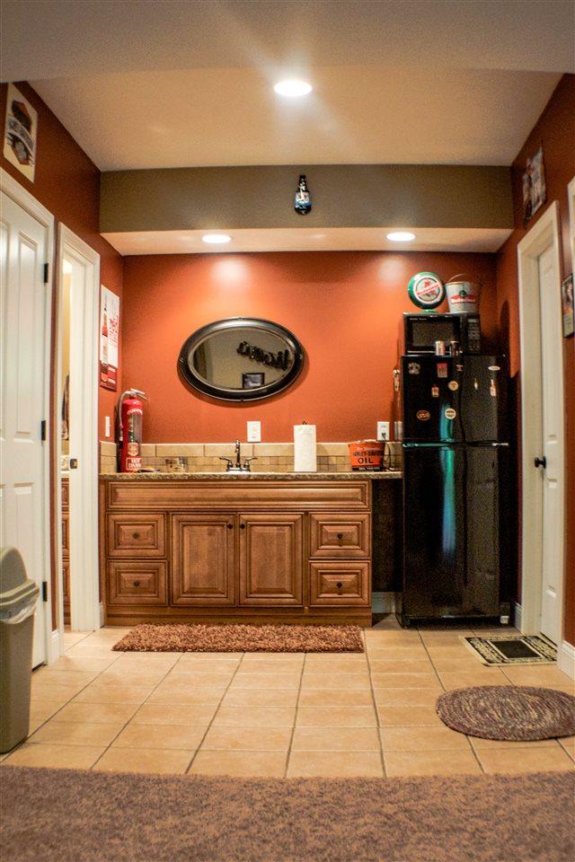 3135 E Mattatha Drive, Bloomington, IN 47401