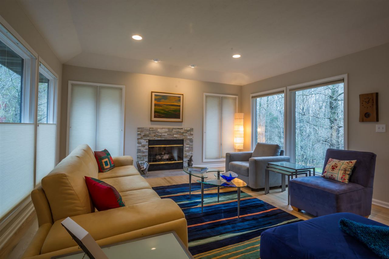 2925 S Olcott Boulevard, Bloomington, IN 47401