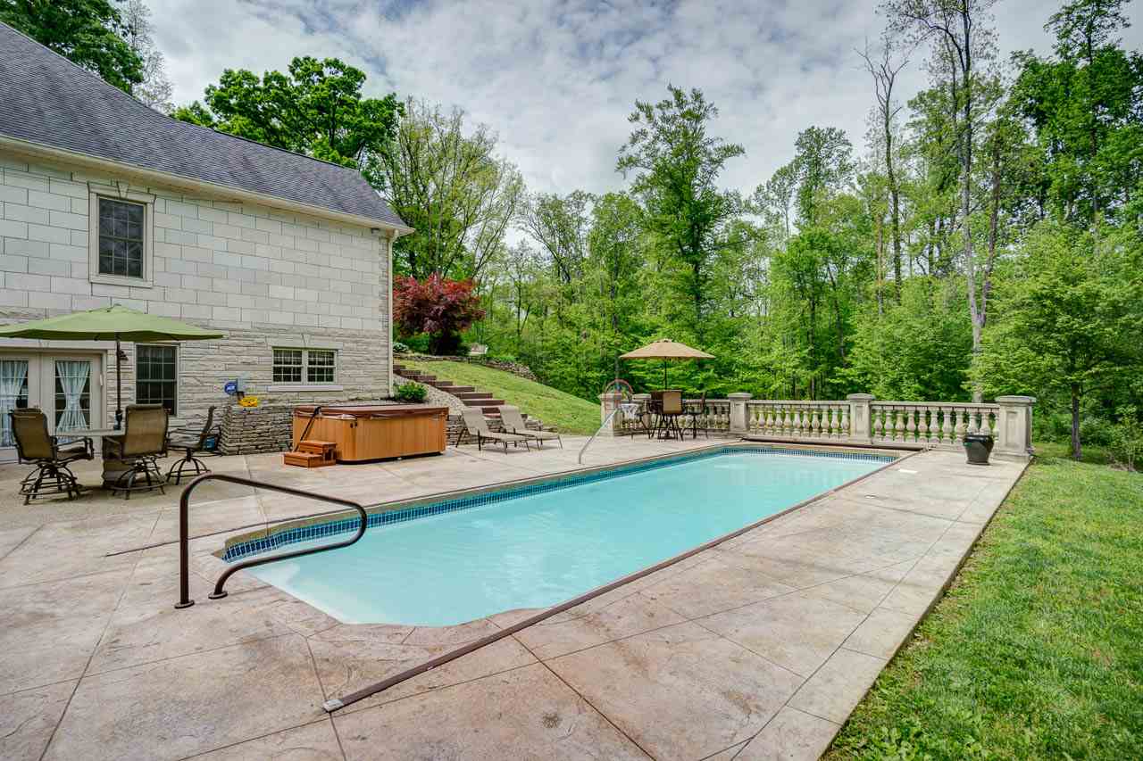 5047 W De Ann Drive, Bloomington, IN 47404