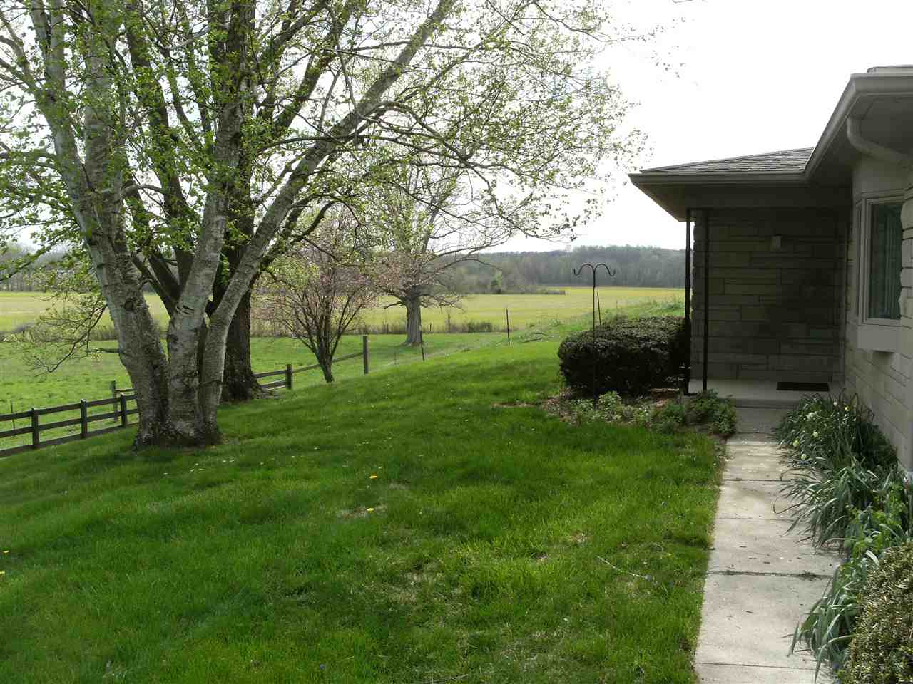 6695 N Bottom Road, Bloomington, IN 47404