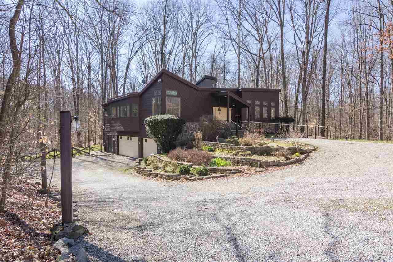 2230 E Mel Currie Rd, Bloomington, IN 47408