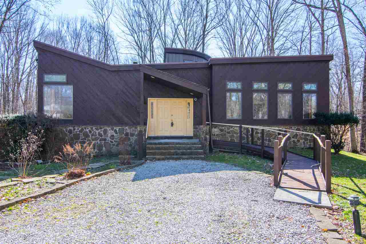 2230 E Mel Currie Rd, Bloomington, IN 47408