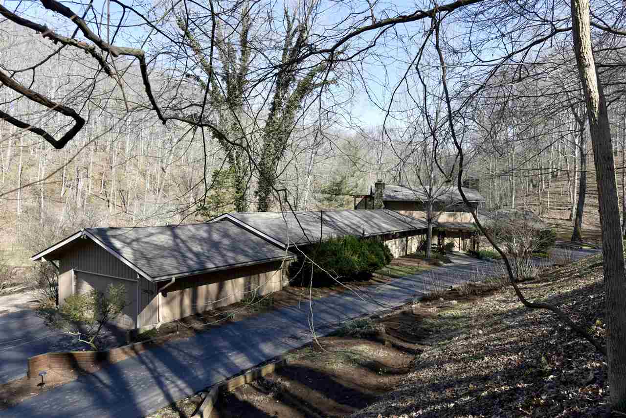 2630 N Russell, Bloomington, IN 47408
