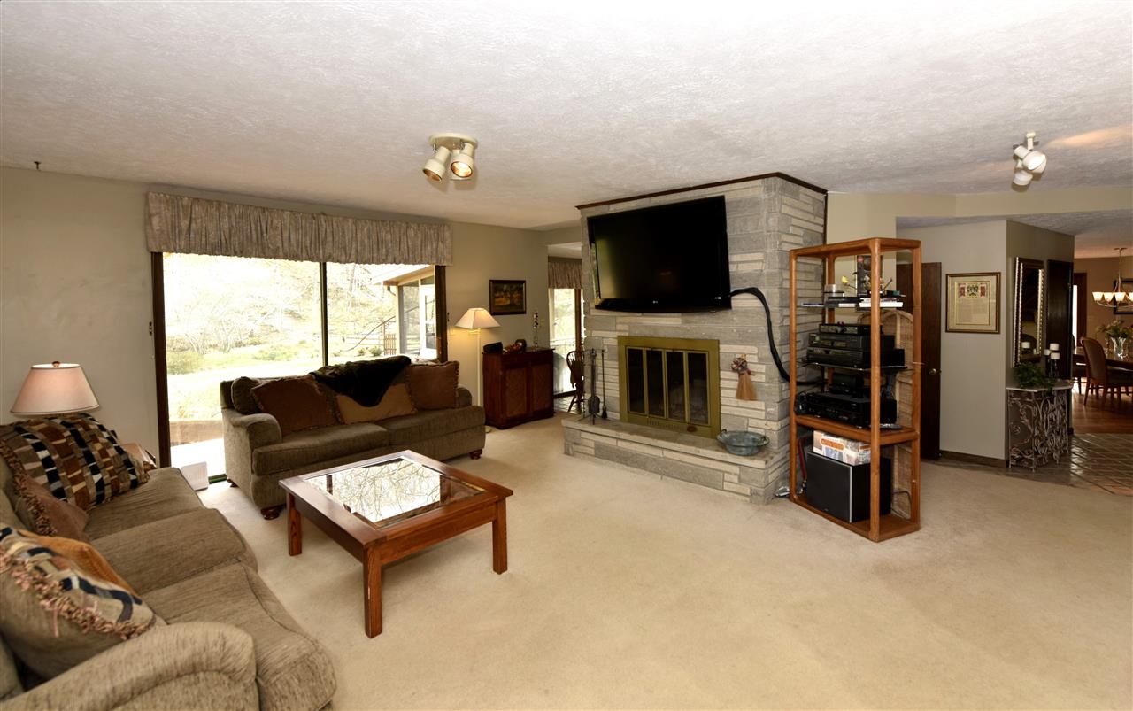 2630 N Russell, Bloomington, IN 47408