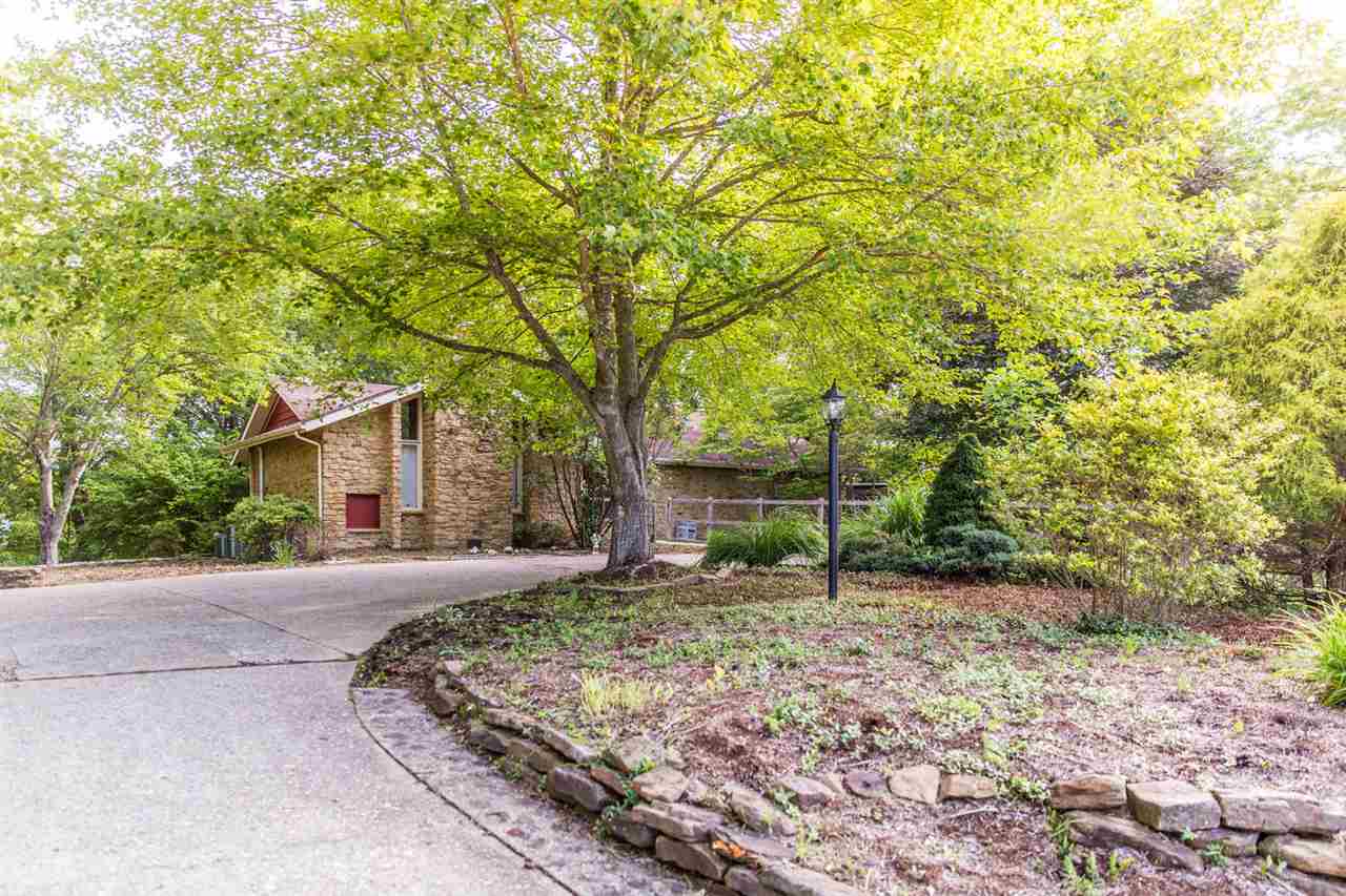 6865 Trailway Drive, Bloomington, IN 47408