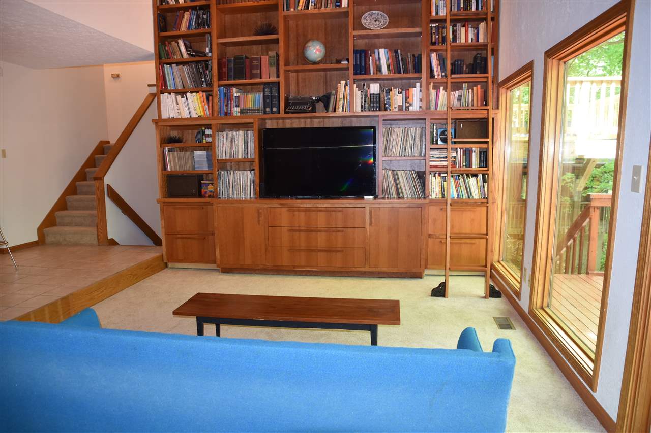 5485 E James Road, Bloomington, IN 47408