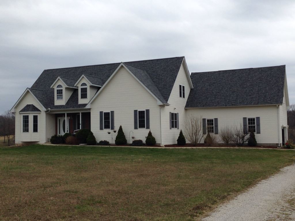 6304 E Michaels, Bloomfield, IN 47424