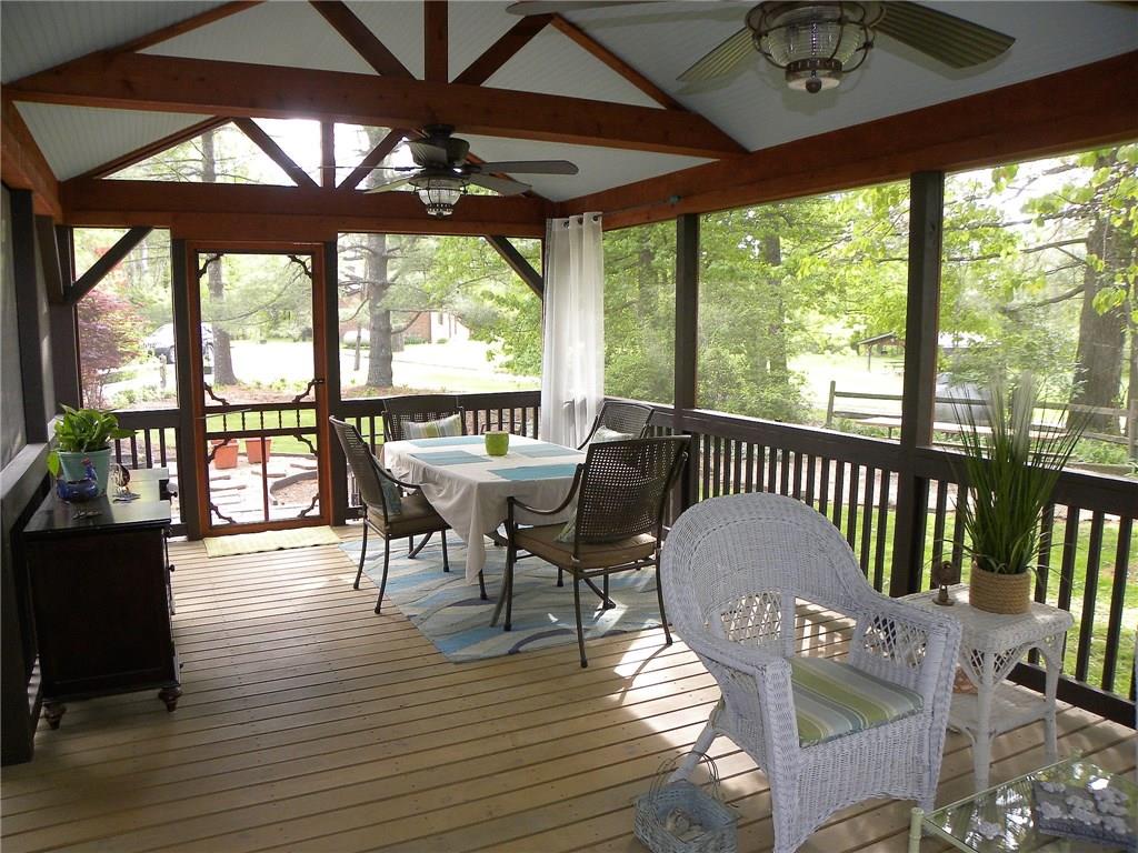 1266 HELMSBURG Road, Nashville, IN 47448