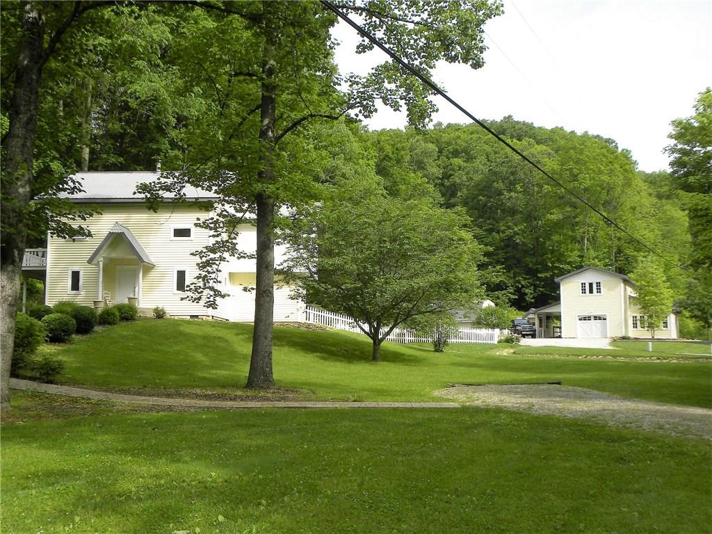 2500 Brahaum Road, Nashville, IN 47448