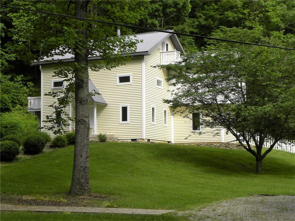 2500 Brahaum Road, Nashville, IN 47448