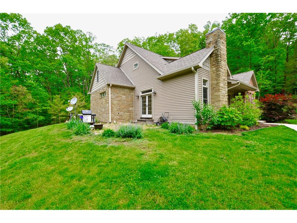 796 Harrison Ridge Road, Nashville, IN 47448
