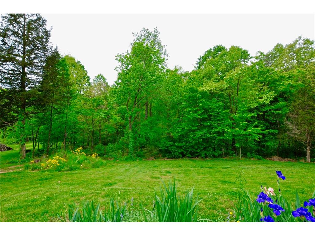 796 Harrison Ridge Road, Nashville, IN 47448