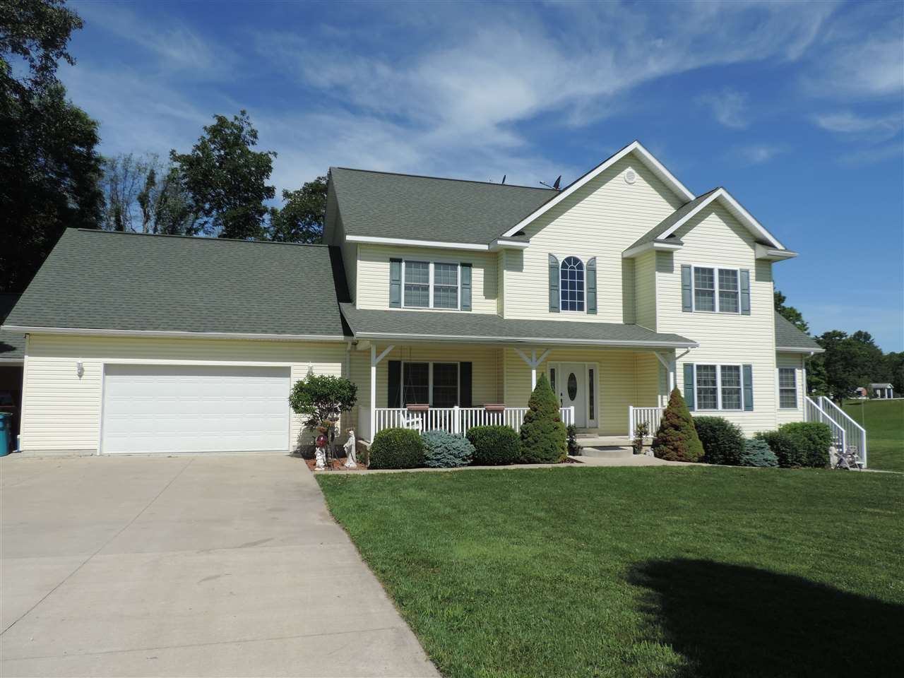 4763 Deer Ridge Dr, Spencer, IN 47460
