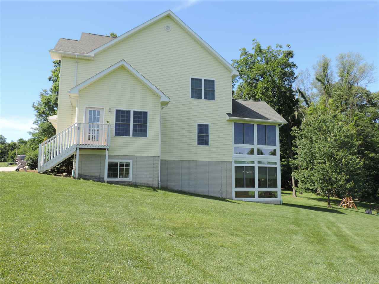 4763 Deer Ridge Dr, Spencer, IN 47460