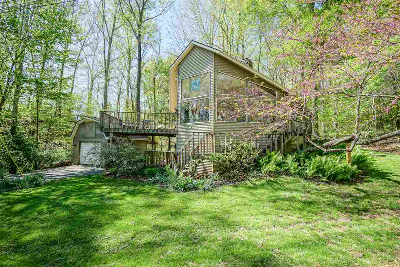 7895 Lakeview Drive, Unionville, IN 47468