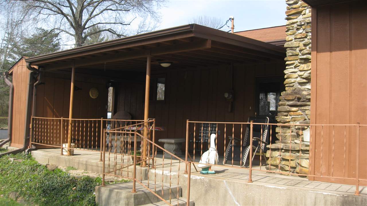 2702 Ridge, Williams, IN 47470