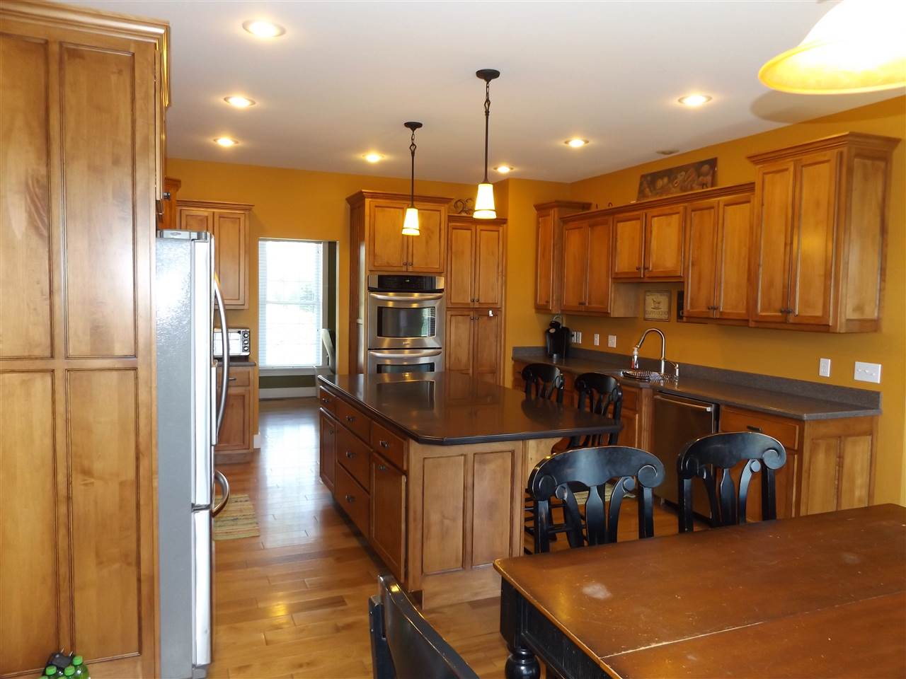 5909 W State Road 64, Huntingburg, IN 47542