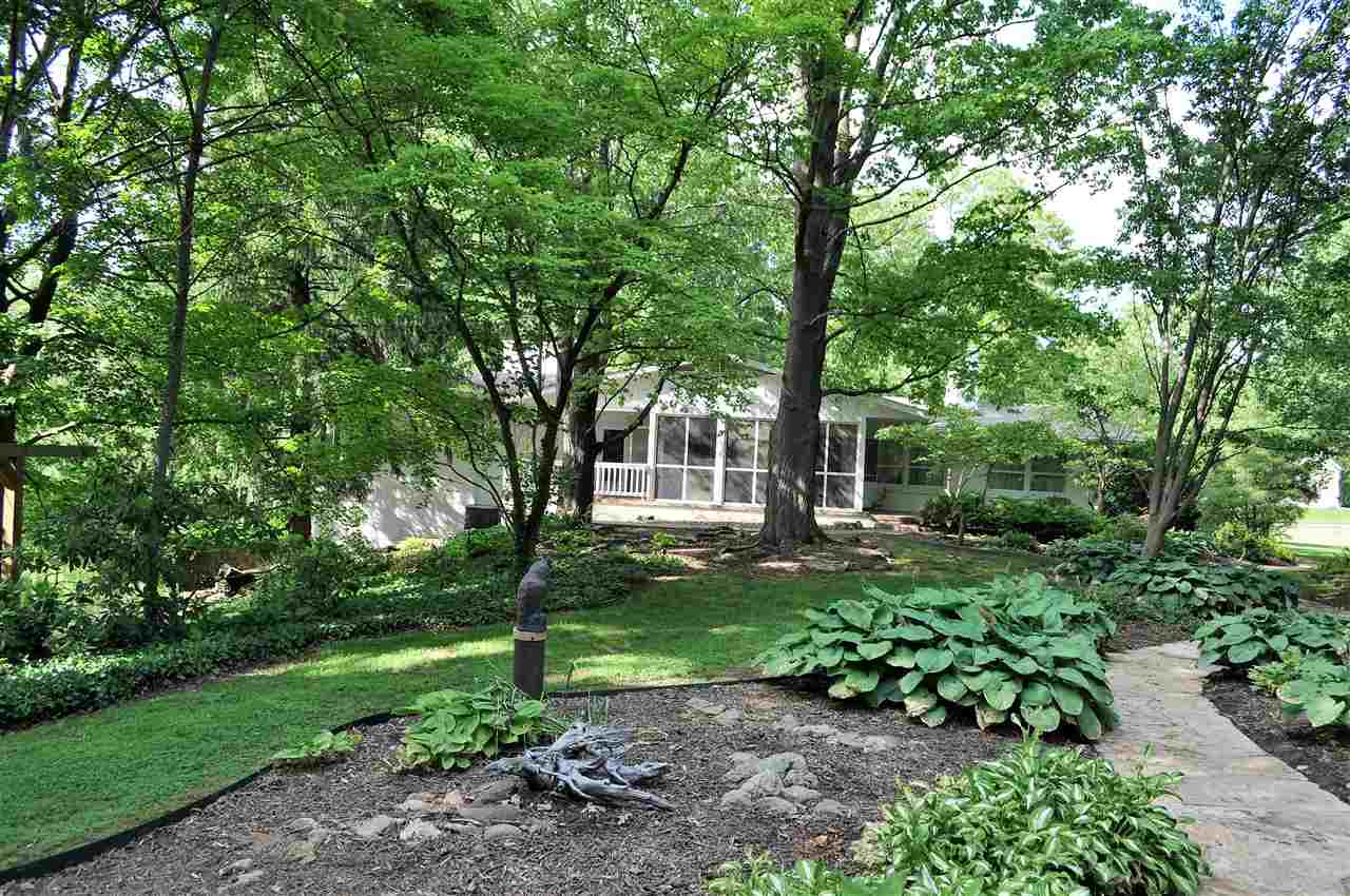 2901 N Delaware Drive, Vincennes, IN 47591