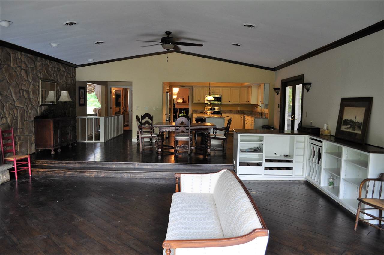 2901 N Delaware Drive, Vincennes, IN 47591