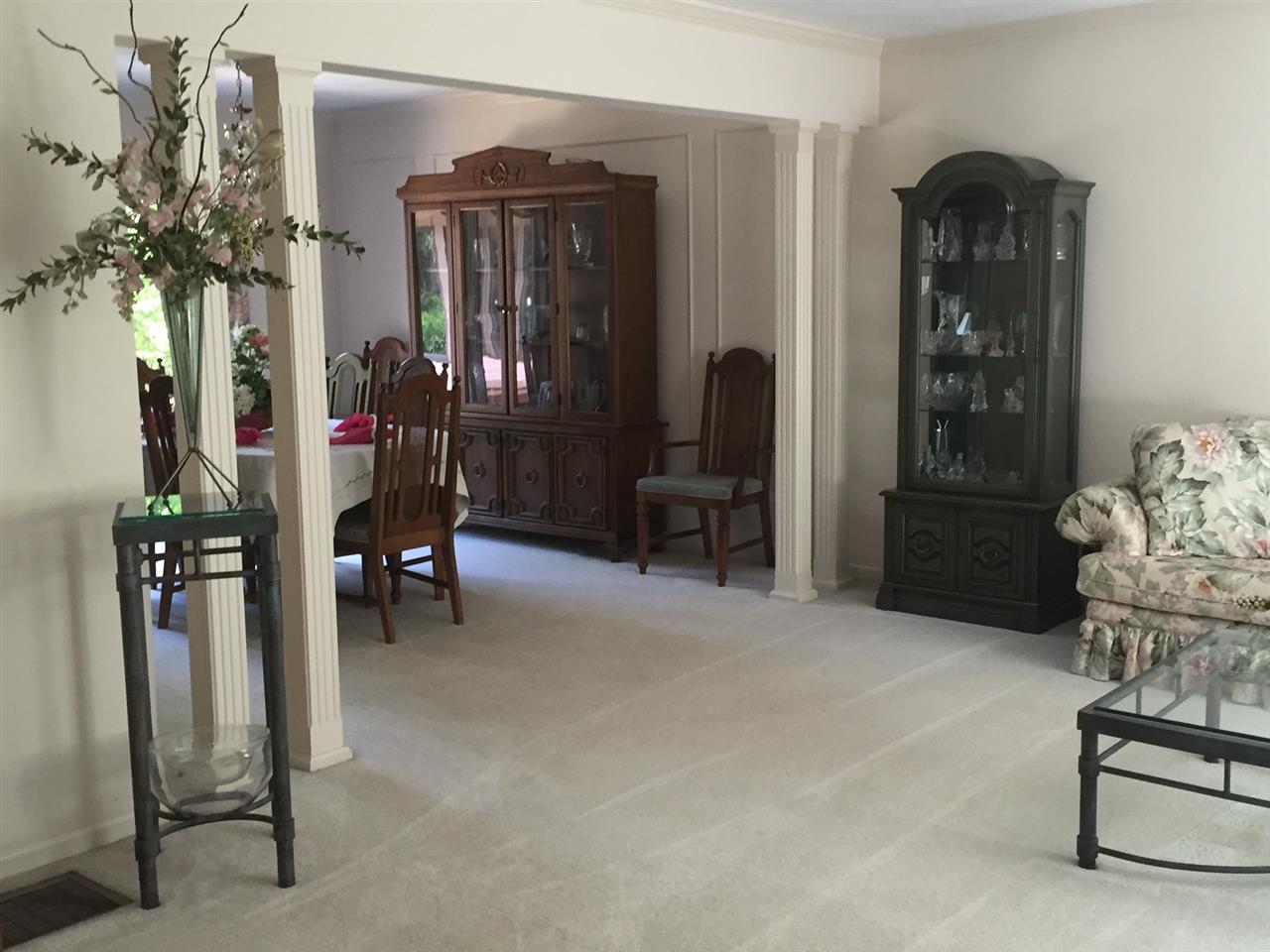 2860 N Delaware Drive, Vincennes, IN 47591