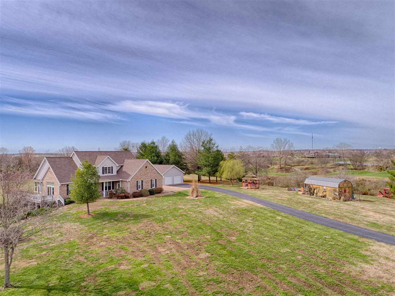 2055 S Center Rd, Boonville, IN 47601