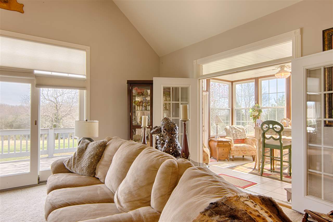 2055 S Center Rd, Boonville, IN 47601