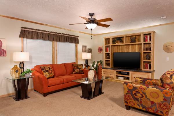 Pinecrest Mobile Home Community 831 Birkshire AvenueChandler, IN 47610