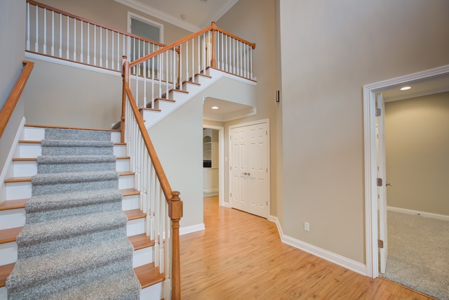 7877Scottsdale Dr, Newburgh, IN 47630