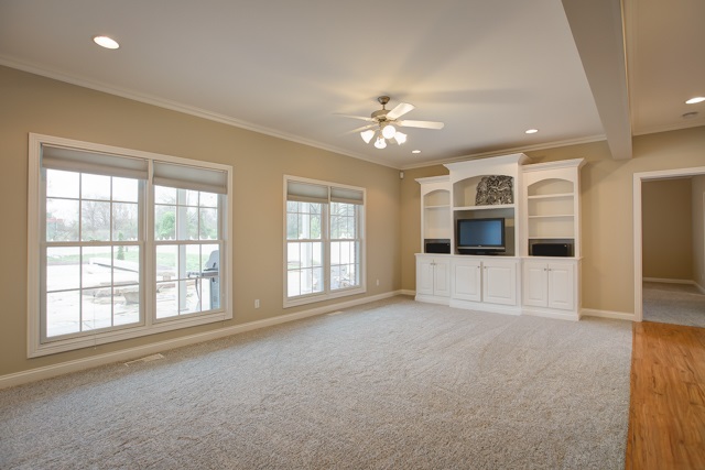 7877Scottsdale Dr, Newburgh, IN 47630