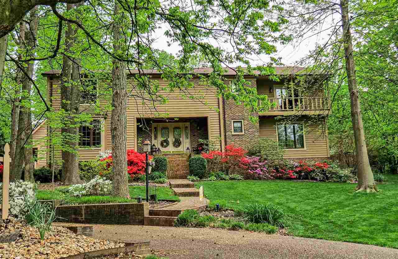 8500 Framewood Dr, Newburgh, IN 47630