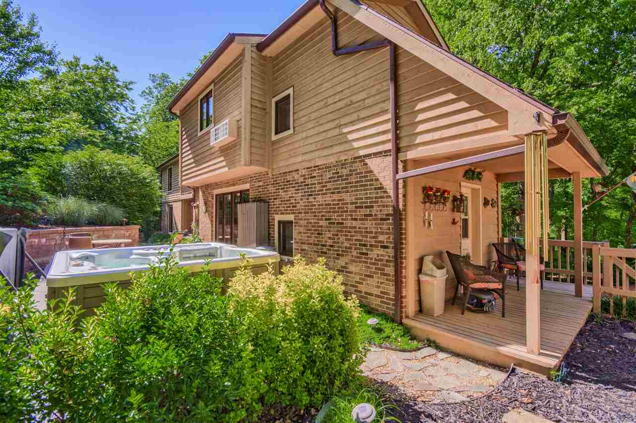 8500 Framewood Dr, Newburgh, IN 47630