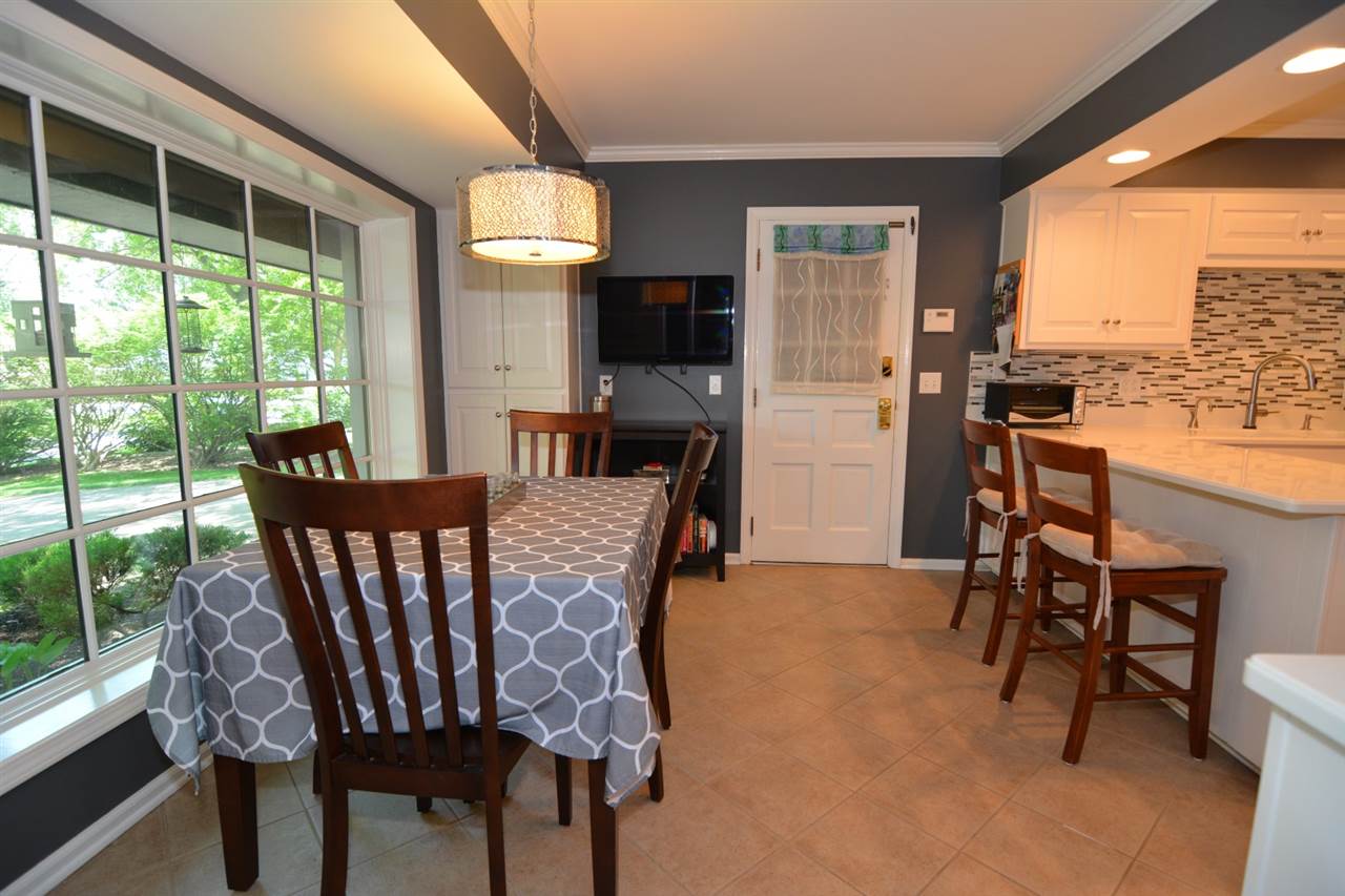 401 Stonegate Road, Evansville, IN 47711