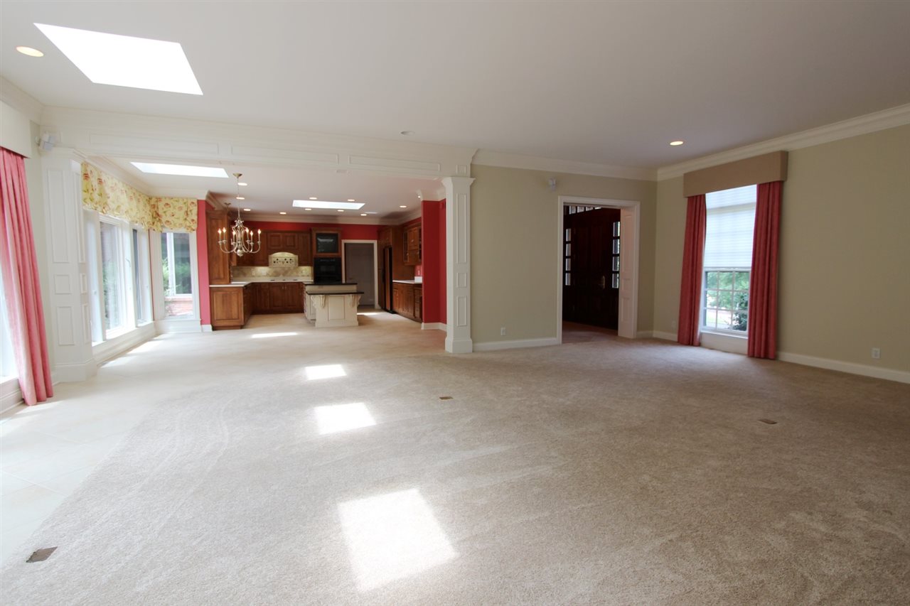 2901 Woodstone Lane, Evansville, IN 47712