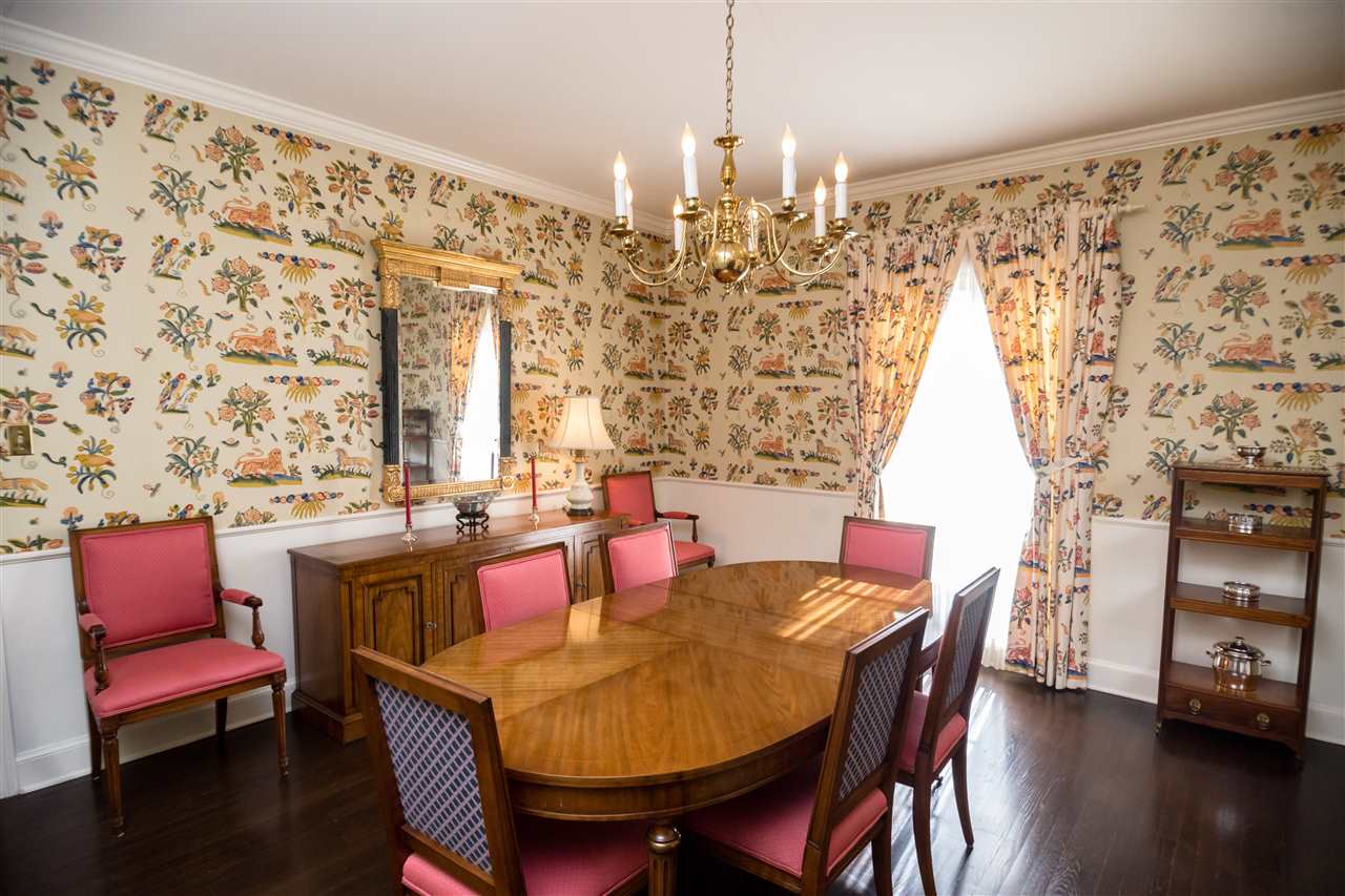 820 S Meadow, Evansville, IN 47714