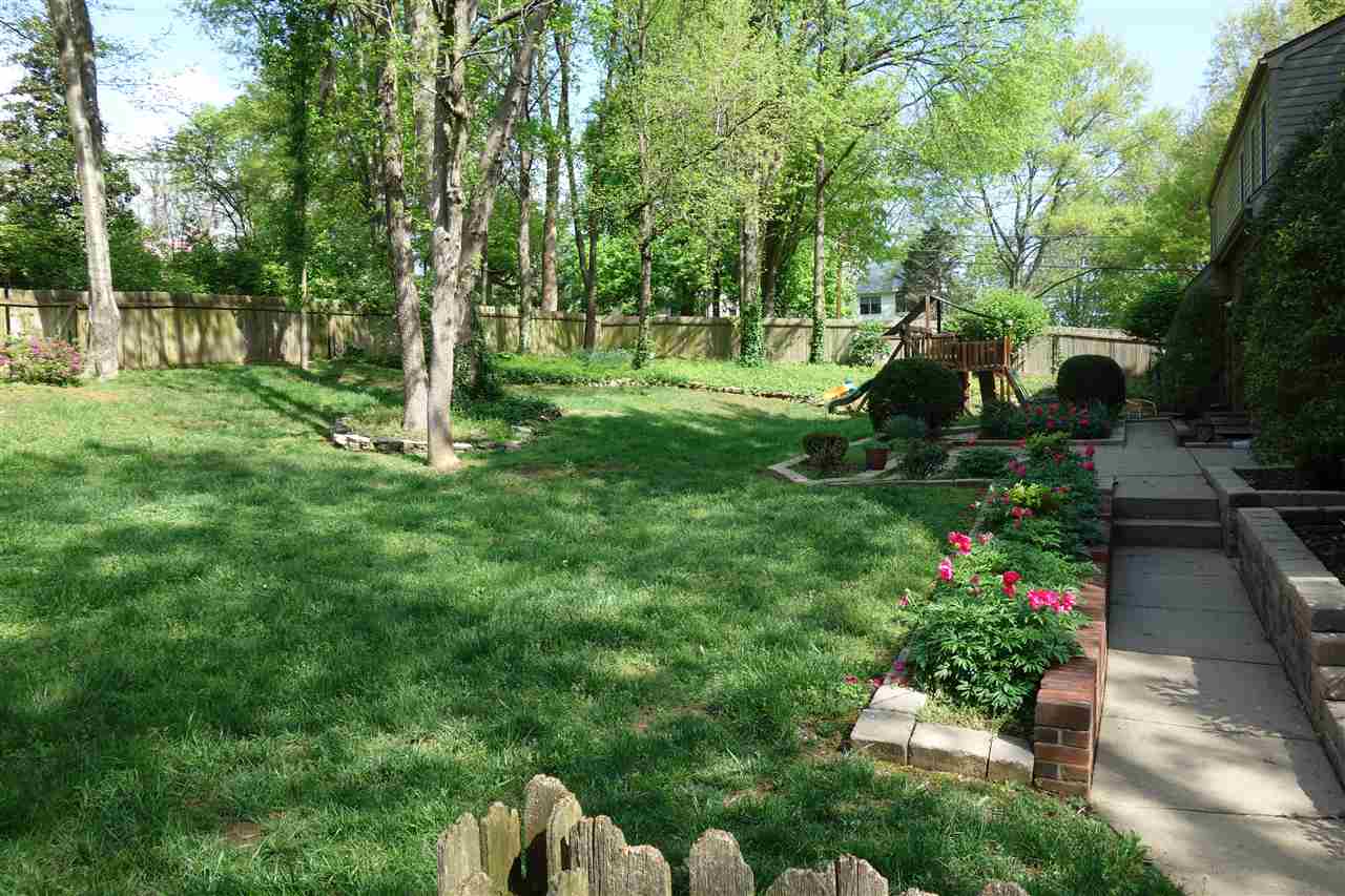 1 Lincolnwood Drive, Evansville, IN 47715
