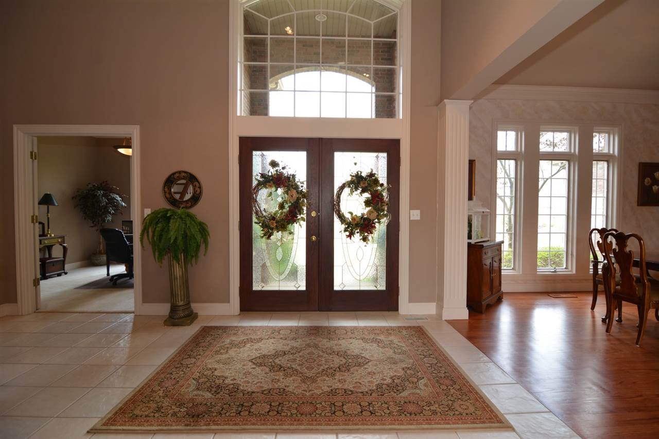 10900 Cypress Creek, Evansville, IN 47725