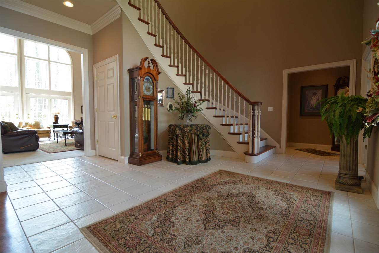 10900 Cypress Creek, Evansville, IN 47725