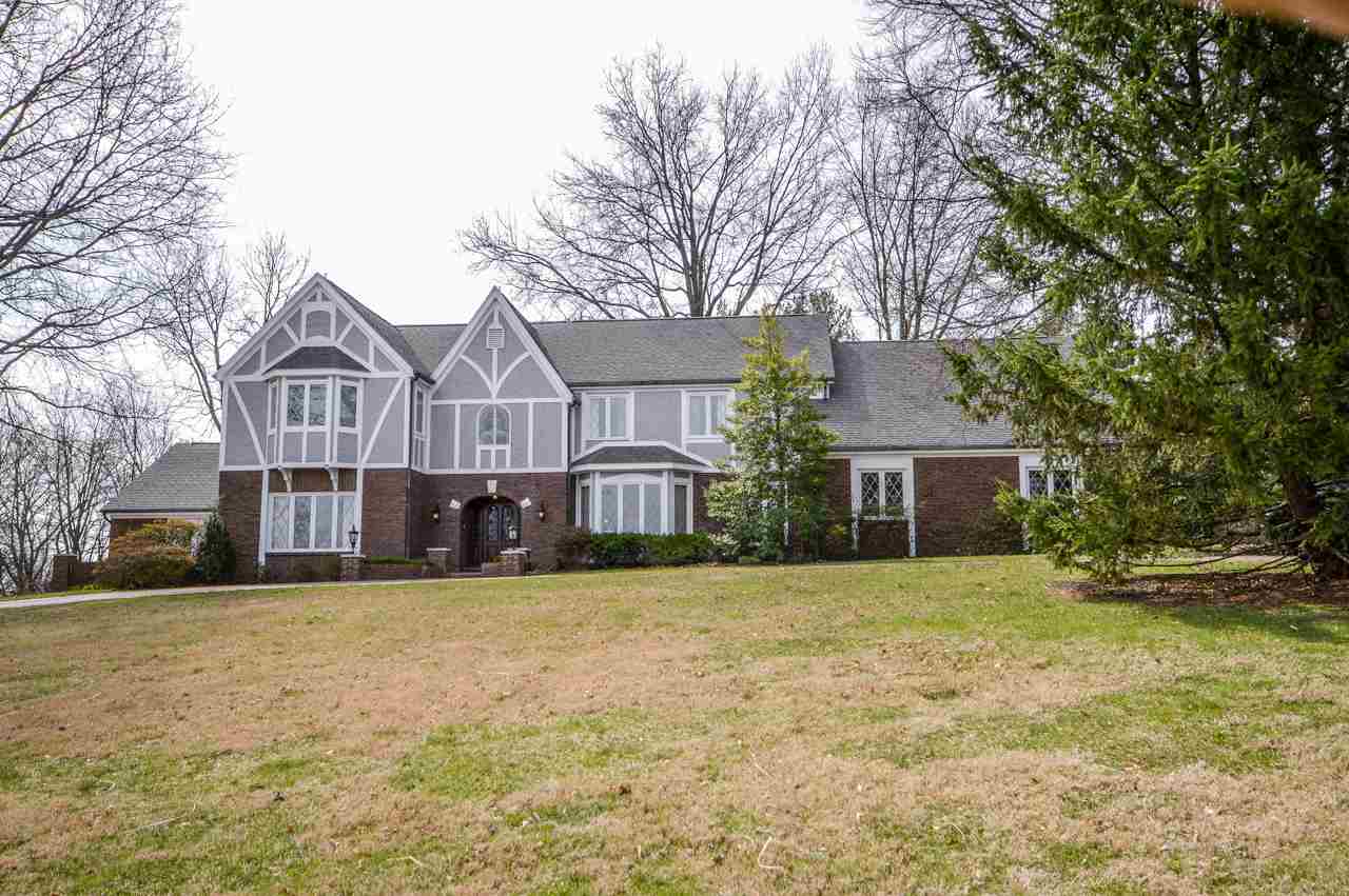 26 Oak Meadow, Evansville, IN 47725