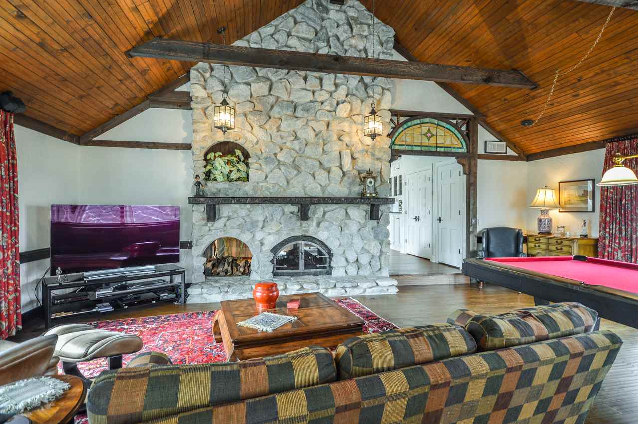 26 Oak Meadow, Evansville, IN 47725